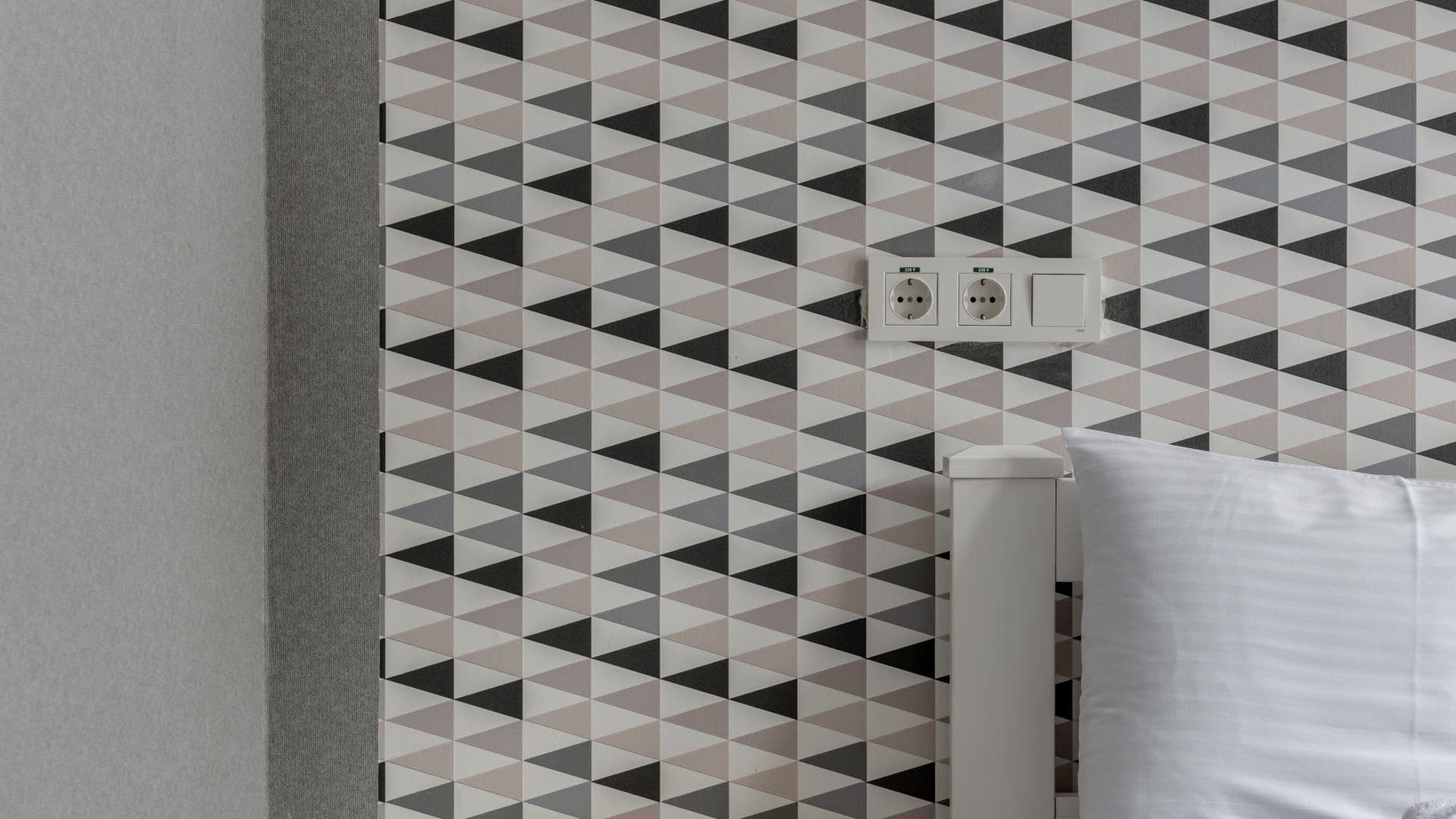 Wallpaper Installation
